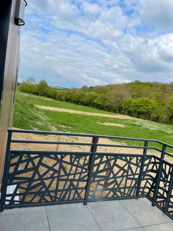 Vila Au Coeur De La Ferme 2 Lacroix-sur-Meuse Exteriér fotografie